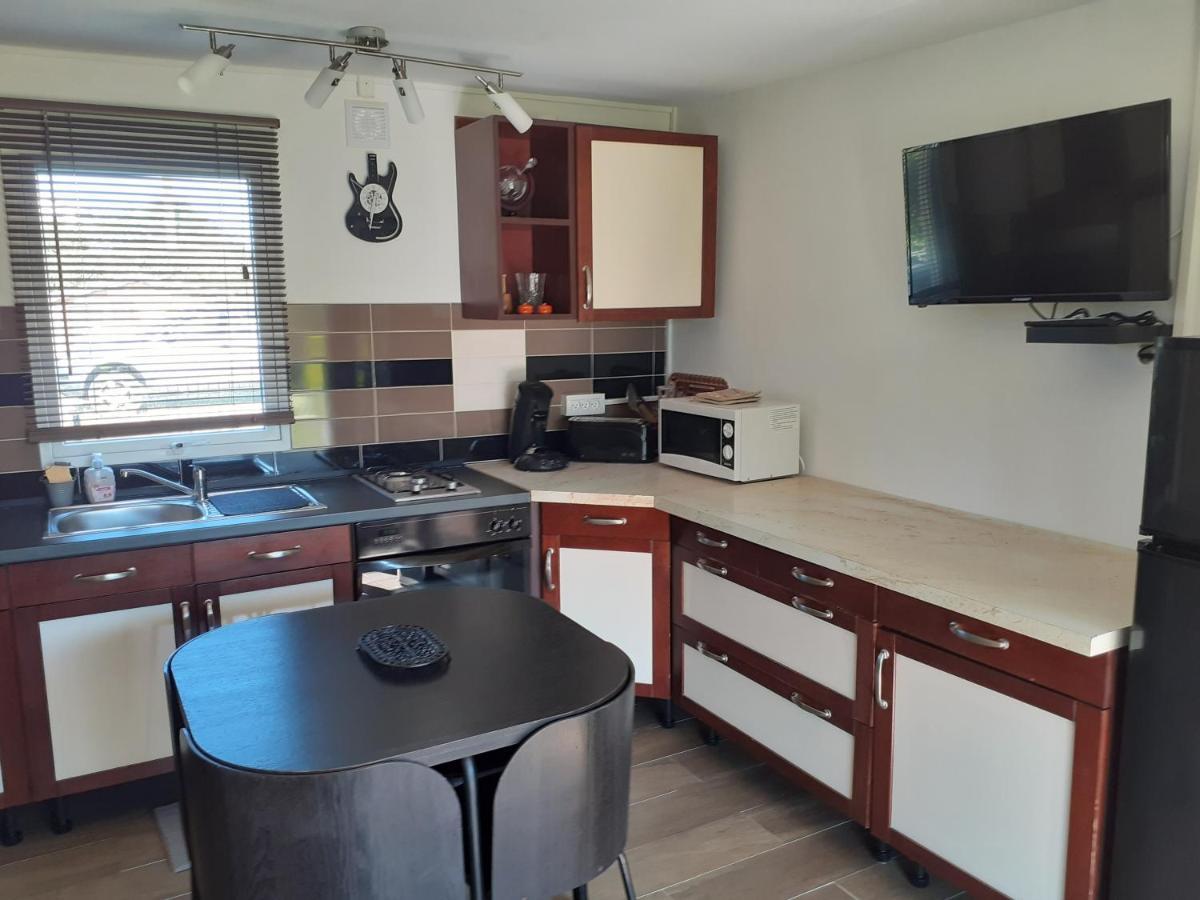 Petite Maison Chalet A 100 M De La Petite Mer De Gavres Riantec Buitenkant foto